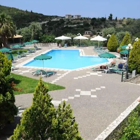 Santa Marina Áyios Nikítas