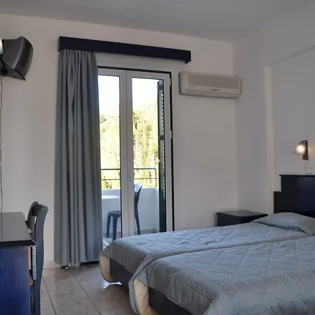 Santa Marina Áyios Nikítas